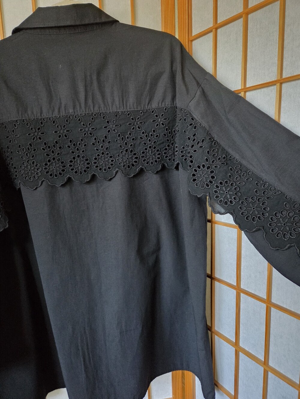 NEW WOMENS FAME BLACK COTTON MIX LONG SLEEVES BUTTONS DOWN COWGIRL BLOUSE MEDIUM - Picture 3 of 7